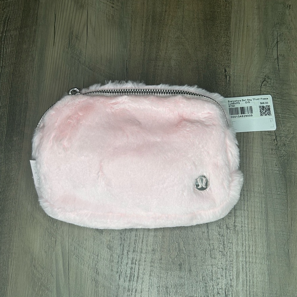 NWT Lululemon Strawberry Milkshake Plush Everyday Belt Bag 1L